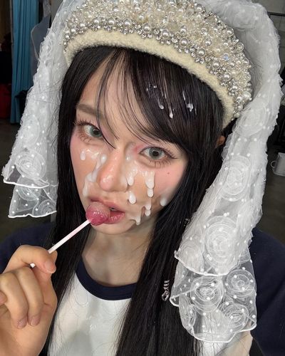 Yena - bukkake