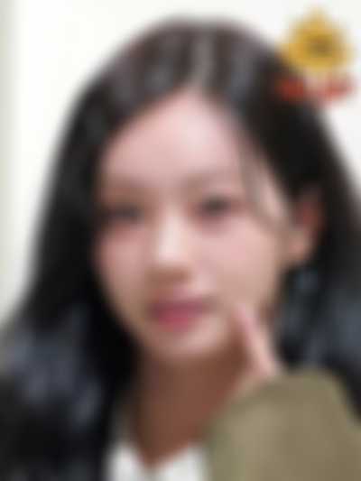 Hyeri - facial
