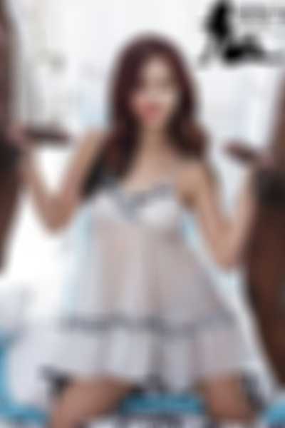 Tzuyu - interracial group handjob