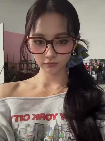 Tzuyu - blowjob