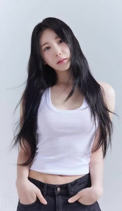 ChaeYeon - shows tits
