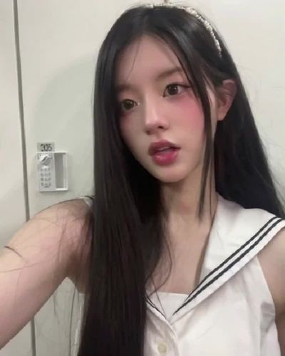 Minju - sucking cock