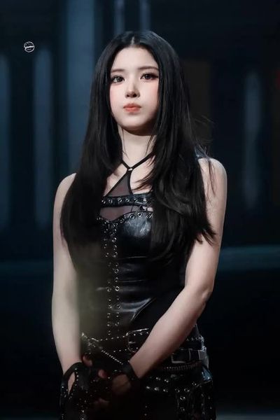 Jiwoo - double pleasure