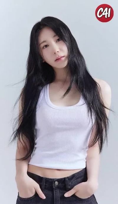 ChaeYeon - shows tits