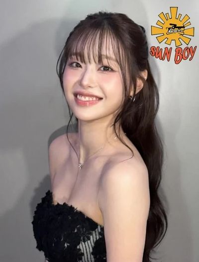 Chuu - cum on face
