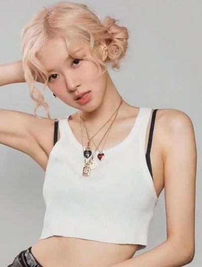 Rose - cum on face