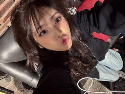 Jiwoo - cum on face