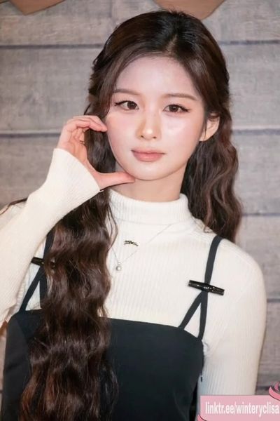Sullyoon - blowjob
