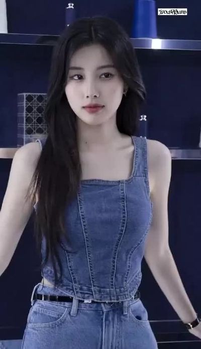 Hyewon - facial