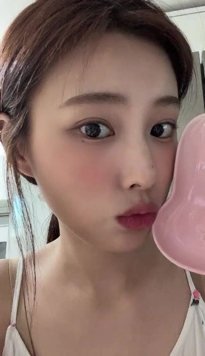 Hyewon - cum on face
