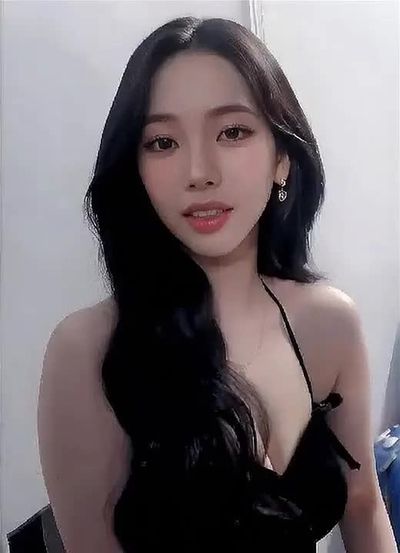 Karina - titjob