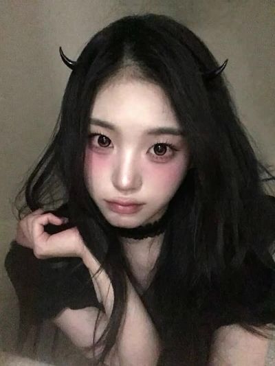Jiyeon - sucking cock