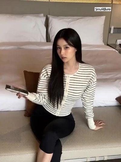 Hyewon - double pleasure