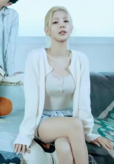 Miyeon - facial