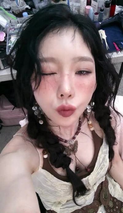 Taeyeon - blowjob