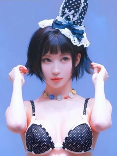 Asa - Naked Candid
