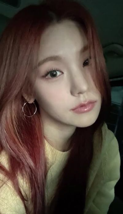 Yeji - sucking deep