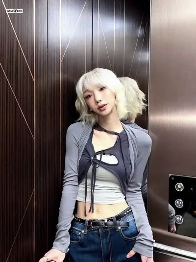 Emma - monster cock