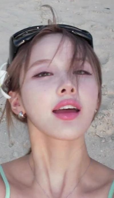Belle - sucking deep