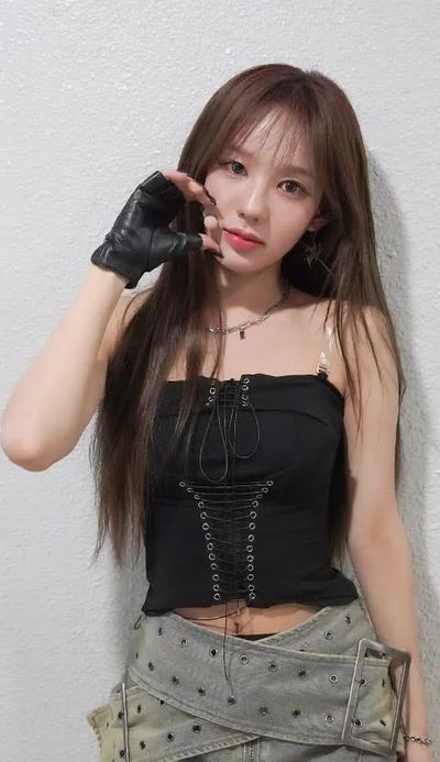 Sarang - shows tits