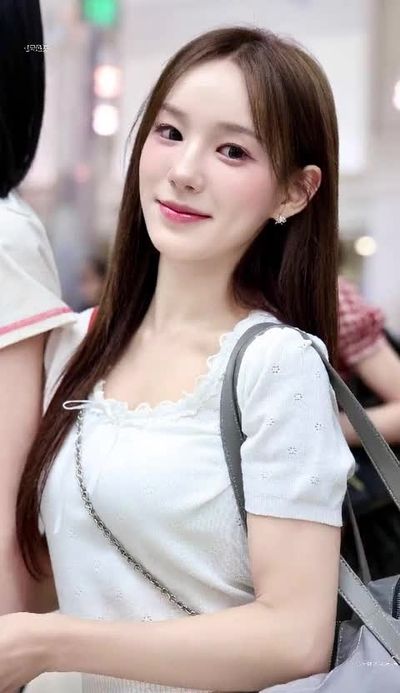 Sarang - shows tits