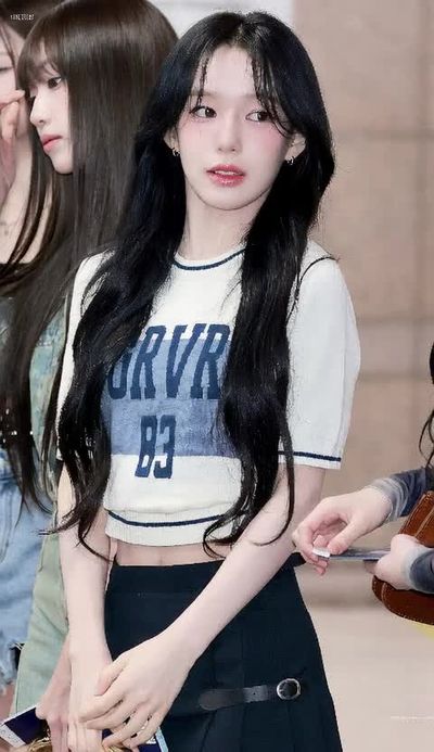 Sarang - shows tits