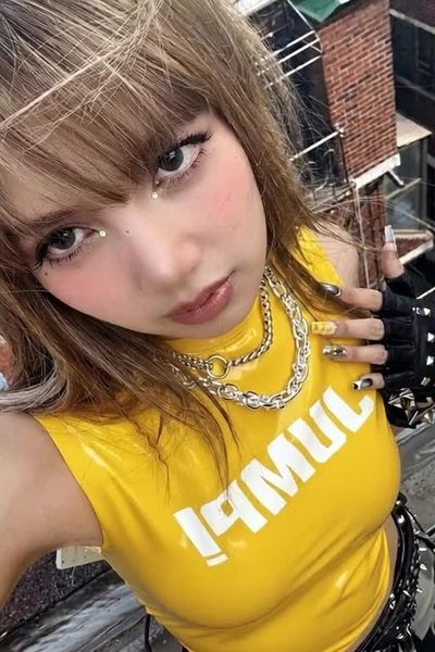Lisa - bukkake