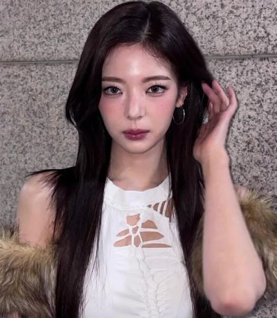 Lia - pov blowjob