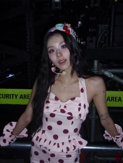 Chaeyoung - interracial