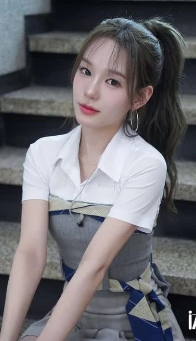 Sarang - shows tits