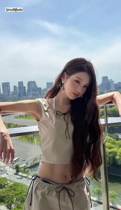 Wonyoung - riding on dick