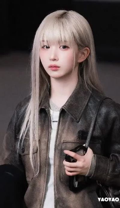 Haewon - shows tits
