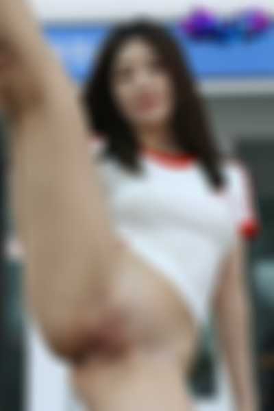 Eunbi - shaved pussy