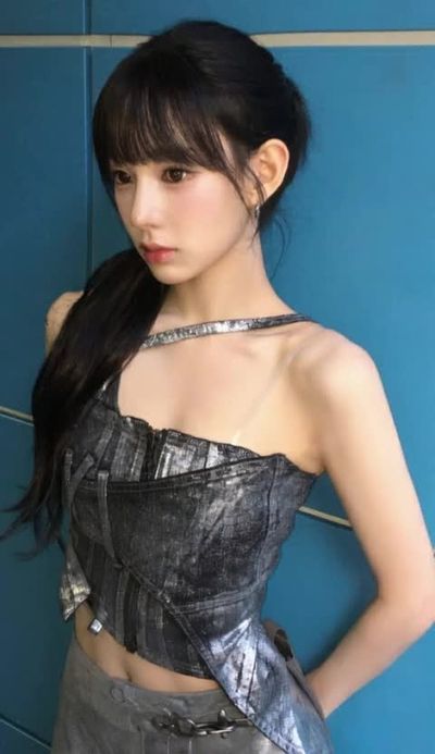 Sarang - shows tits