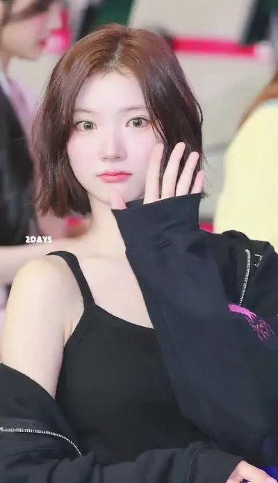 Jiwoo - naked