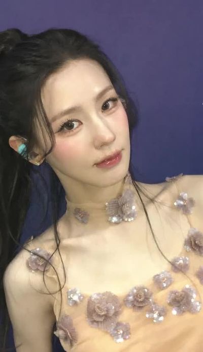 Miyeon - cum on face