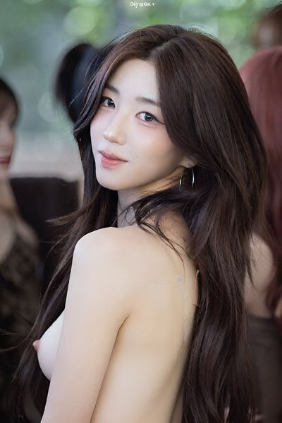 Sohyun - naked