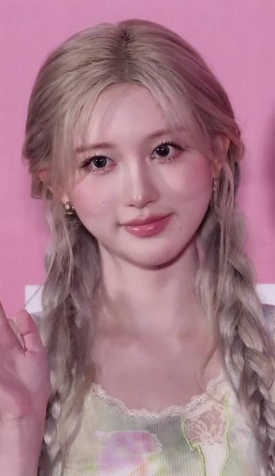 Gaeul - facial