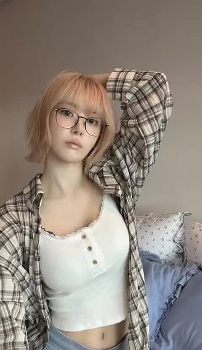 Sakura - cum on face