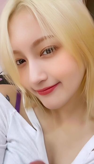 Siyeon - blowjob