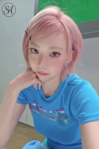 Sakura - shows boobs