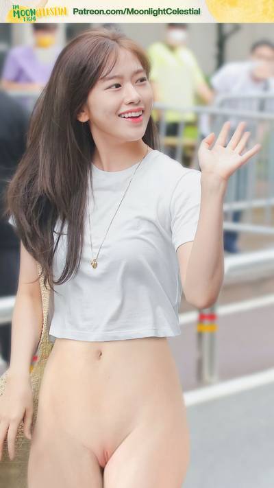 Yujin - shows pussy public