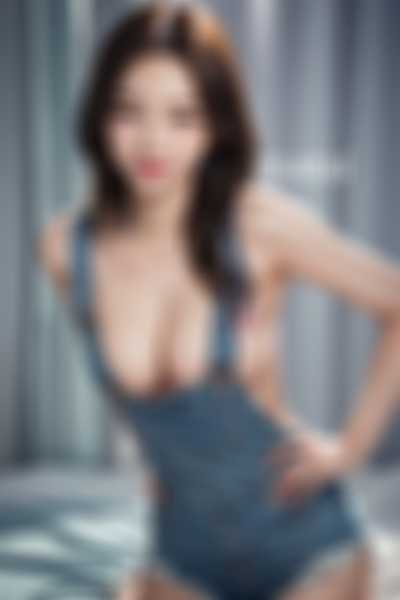 Karina - naked