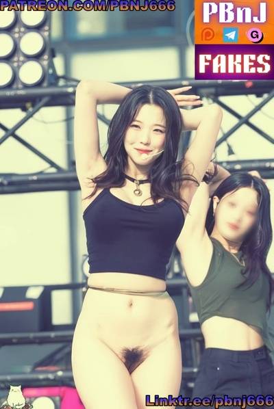 Jiheon - public nude