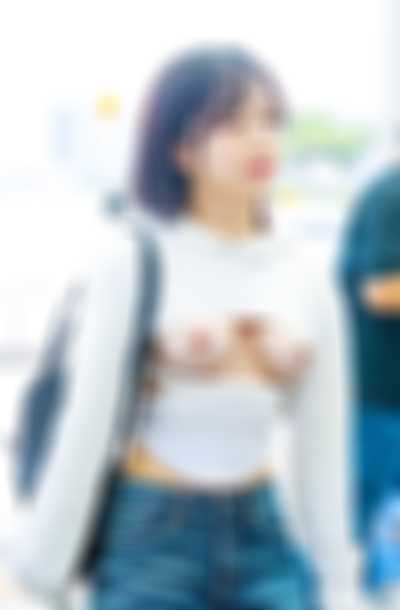 Haewon - public nude