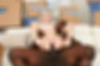 Hanni - interracial