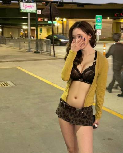 Winter - public nude