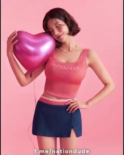 Eunbi - shows boobs