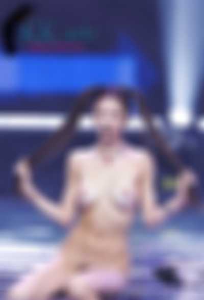 Anna - shows tits on stage