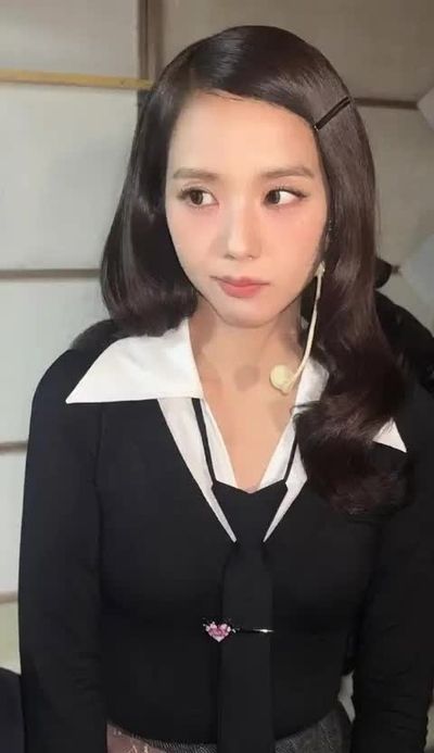 Jisoo - cum on face